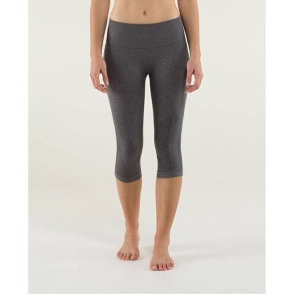 Lululemon women’s In the Flow Crop seamless Leggings 6 - Picture 2 of 10